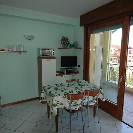 Appartamento Alle Magnolie Сирмионе Экстерьер фото