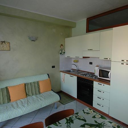 Appartamento Alle Magnolie Сирмионе Экстерьер фото