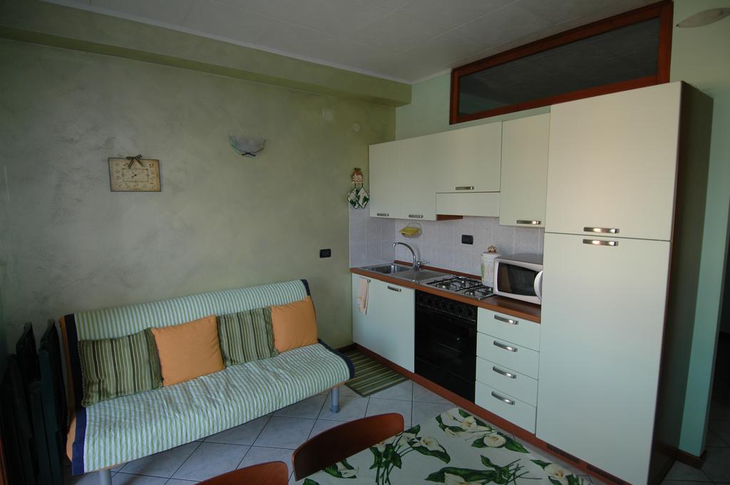 Appartamento Alle Magnolie Сирмионе Экстерьер фото